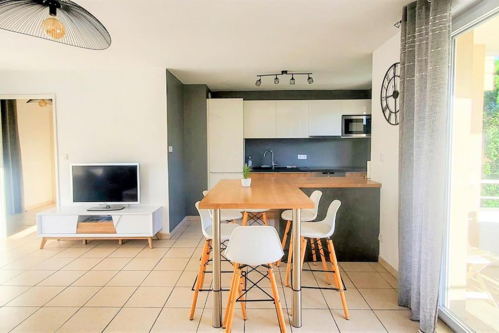 *Le Carpe Diem, Appartement 2 Chambres, Piscine, 2 Parking, Clim* モンペリエ エクステリア 写真